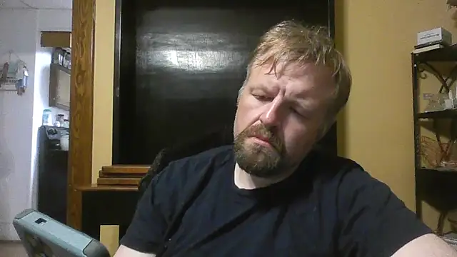 Snapshot of TheOneDonShaun chatting on 04-28-26, 02:27 TheOneDonShaun online show from 04-28-26, 02:27