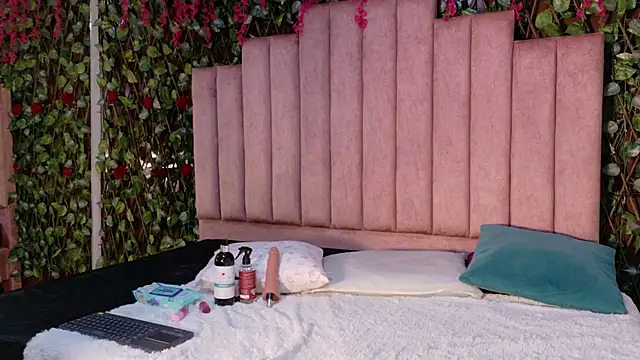 MiaJanss online show from 01-16-26, 03:05