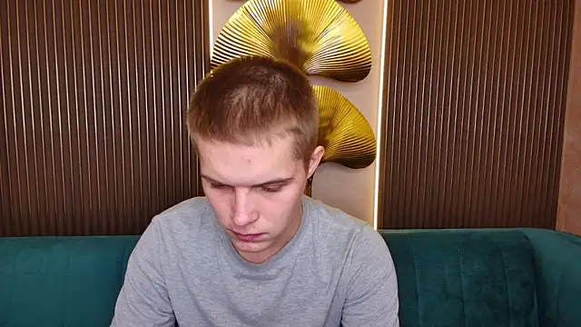 Snapshot of Piter_Ward chatting on 11-26-25, 08:32 Piter Ward online show from 11-26-25, 08:32