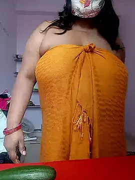 CUTE-LOVE-SWEETS online show from 01-17-26, 04:50