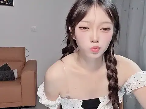 Snapshot of yuyayayu chatting on 11-20-25, 01:55 yuyayayu online show from 11-20-25, 01:55