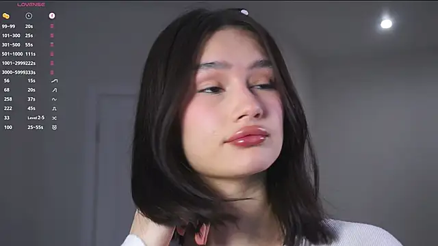 SoftLuna online show from 11-25-25, 05:51