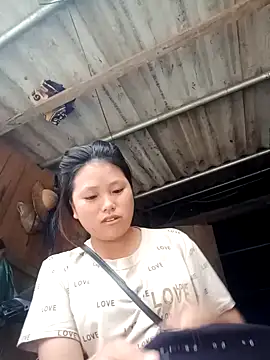 Snapshot of amazo-vv chatting on 11-17-25, 07:58 amazo-vv online show from 11-17-25, 07:58