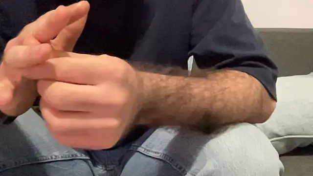 Snapshot of Noxial_Red chatting on 11-17-25, 06:46 Noxial Red online show from 11-17-25, 06:46