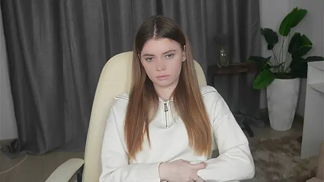 AngelesBenitz online show from 11-18-25, 02:21