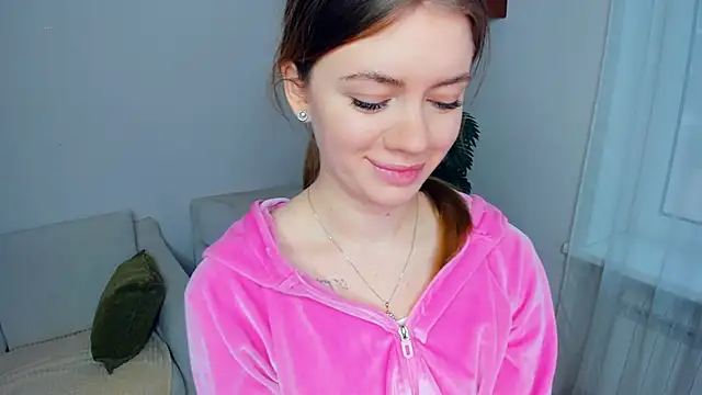 AngelesBenitz online show from 12-20-25, 07:04