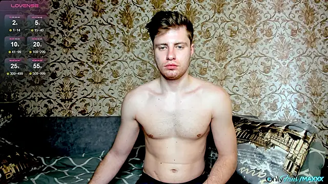 Maxhornyblondieman online show from 03-09-26, 08:18