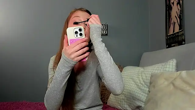 Snapshot of KarieBowery chatting on 02-06-26, 08:01 KarieBowery online show from 02-06-26, 08:01