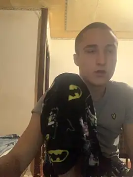 Snapshot of mishatop178 chatting on 11-18-25, 04:33 mishatop178 online show from 11-18-25, 04:33