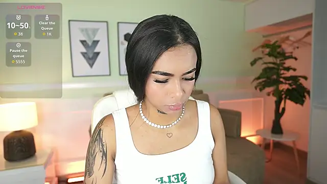 MeganLowell online show from 01-08-26, 11:34