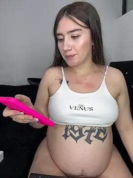 abiiegaill2 online show from 11-19-25, 02:33