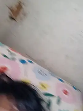 Snapshot of braidqueen00 chatting on 12-20-25, 05:20 braidqueen00 online show from 12-20-25, 05:20