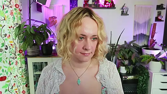 xzoeyryanx online show from 06-09-26, 05:35