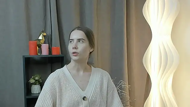 MoonBenne online show from 11-18-25, 08:30