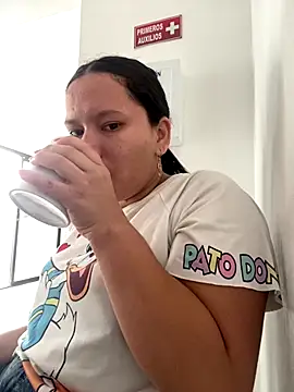 Soffiegrey online show from 12-20-25, 01:07