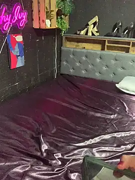 Shy-Ivy online show from 03-29-26, 09:37