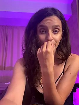 Snapshot of AnnaHarperX chatting on 09-24-25, 07:17 AnnaHarperX online show from 09-24-25, 07:17