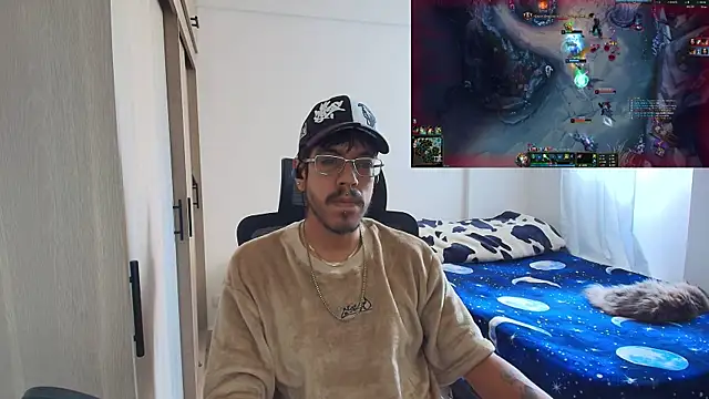 Snapshot of naitt_ chatting on 11-26-25, 06:09 naitt online show from 11-26-25, 06:09