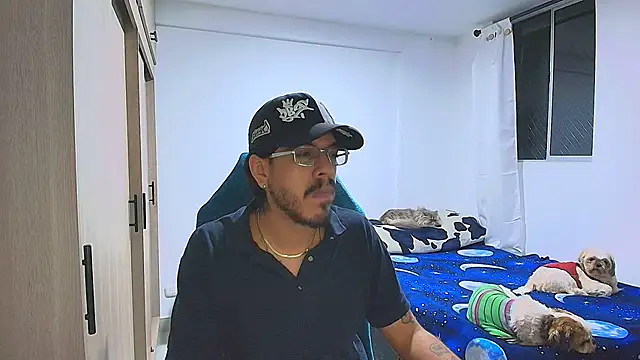 naitt  online show from 12-15-25, 04:06