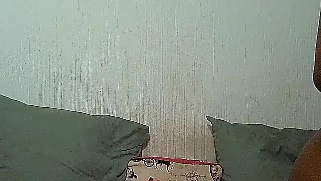 BrunetteNaomi8 online show from 04-20-26, 06:42