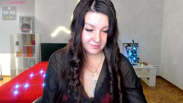 still  her online show from 12-23-25, 01:25