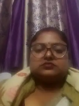 Snapshot of Simran62 chatting on 01-05-26, 05:49 Simran62 online show from 01-05-26, 05:49