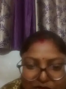 Snapshot of Simran62 chatting on 01-13-26, 06:13 Simran62 online show from 01-13-26, 06:13