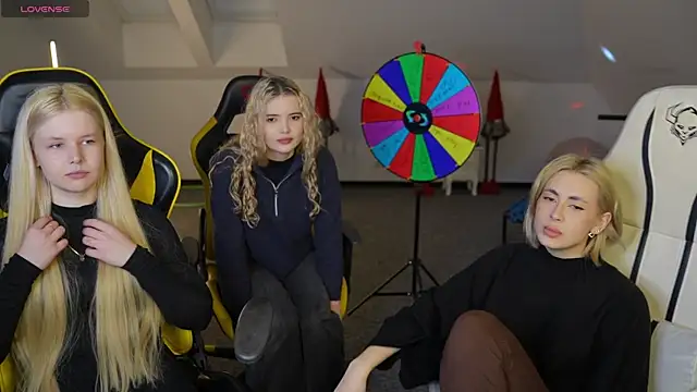 Kara cat online show from 12-05-25, 03:30