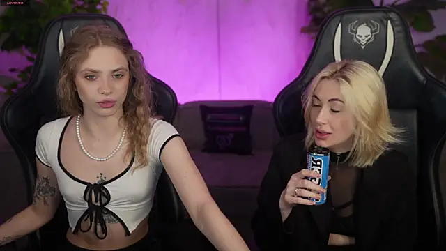 Kara cat online show from 04-20-26, 10:29