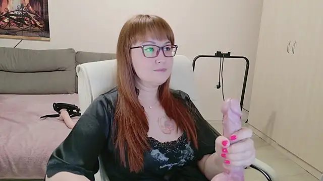 Foxy-lady online show from 10-22-25, 07:35