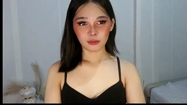 Snapshot of sluttyLeila chatting on 05-16-26, 12:59 sluttyLeila online show from 05-16-26, 12:59