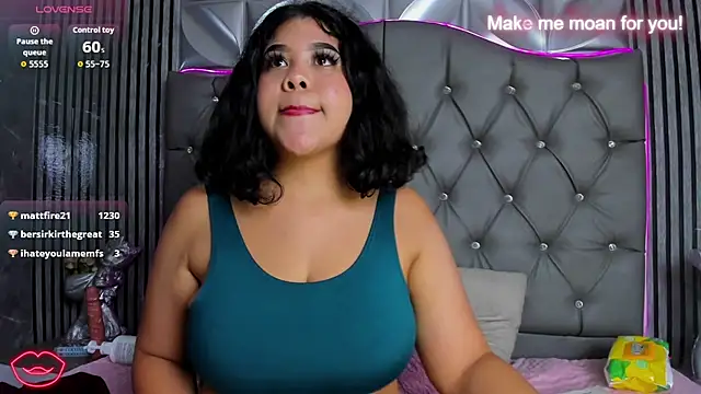Snapshot of Amanda_Mooree chatting on 05-16-26, 10:36 Amanda Mooree online show from 05-16-26, 10:36
