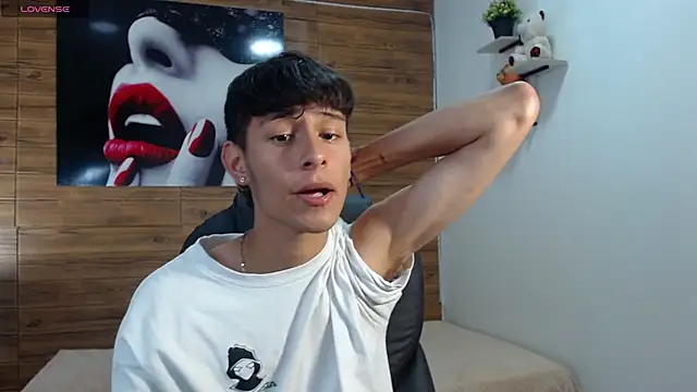 DraxBlade09 online show from 11-19-25, 03:12