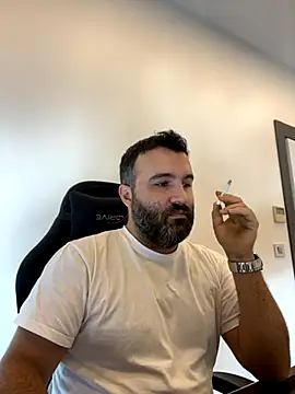 Yasinozturk3232 online show from 11-21-25, 08:46