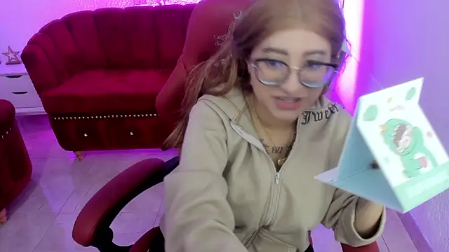 yuyu m online show from 11-30-25, 02:43