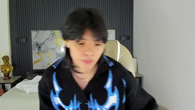 Snapshot of Sylasfrost chatting on 11-30-25, 08:46 Sylasfrost online show from 11-30-25, 08:46