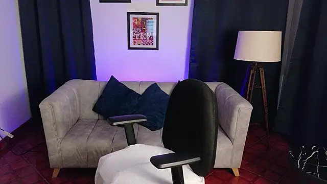 GracieCollins online show from 04-20-26, 01:58