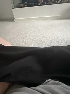 -bfc1882- online show from 11-23-25, 08:58