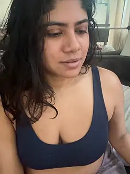 TiaBella  online show from 02-27-26, 04:07