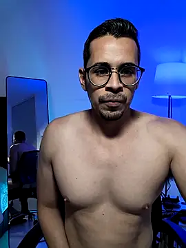 Snapshot of hadonis chatting on 11-28-25, 08:55 hadonis online show from 11-28-25, 08:55