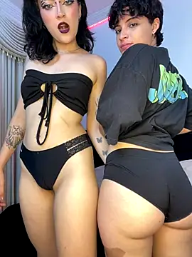 Snapshot of Alice_Dark21 chatting on 12-04-25, 04:11 Alice Dark21 online show from 12-04-25, 04:11