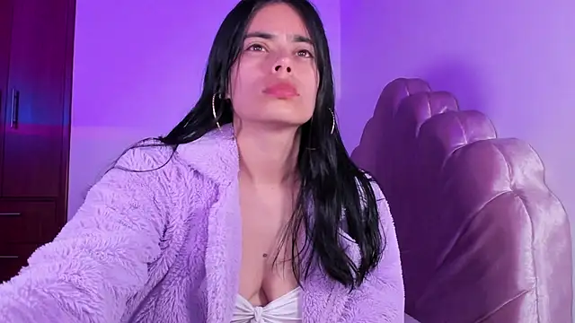 Snapshot of BelleVaal chatting on 11-28-25, 03:20 BelleVaal online show from 11-28-25, 03:20