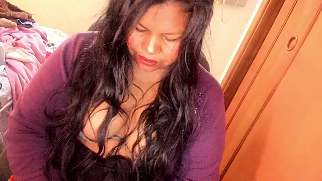 ebonycamelia online show from 06-09-26, 06:19