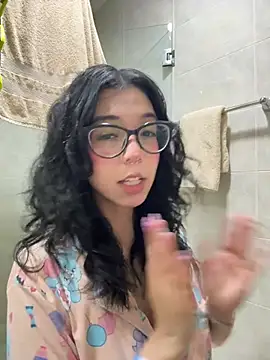 Valen-Foxx1 online show from 02-07-26, 06:39