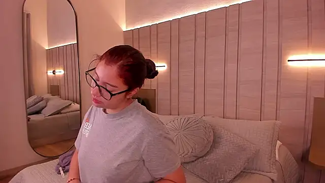 Zoe Mendez online show from 02-10-26, 11:36