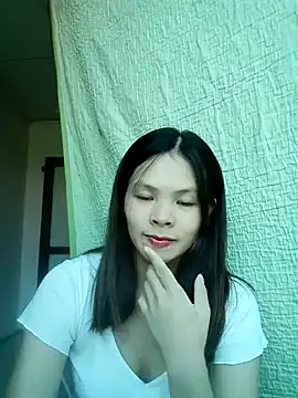 Snapshot of quynhquynh_ chatting on 11-23-25, 06:24 quynhquynh online show from 11-23-25, 06:24