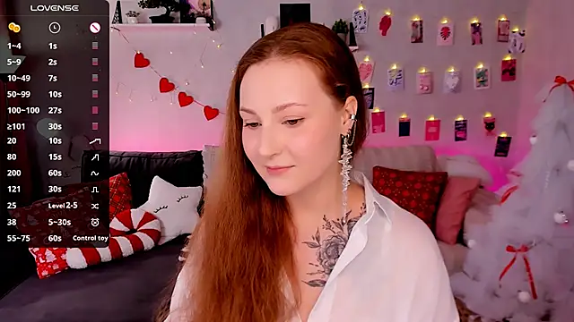 velvet cherry  online show from 12-20-25, 08:54