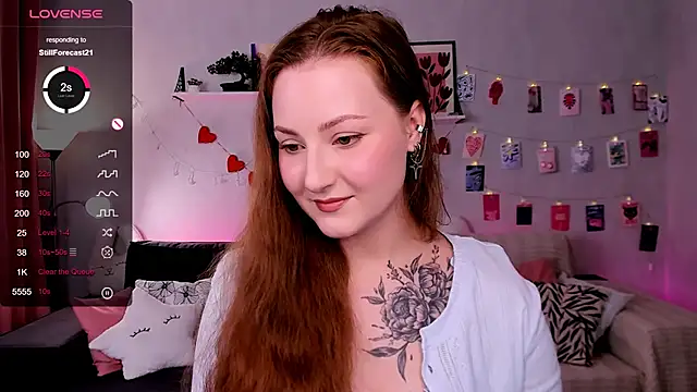 Snapshot of velvet_cherry_ chatting on 05-28-26, 08:44 velvet cherry online show from 05-28-26, 08:44