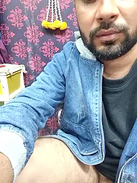 Snapshot of Cute_Lucky chatting on 11-30-25, 08:02 Cute Lucky online show from 11-30-25, 08:02