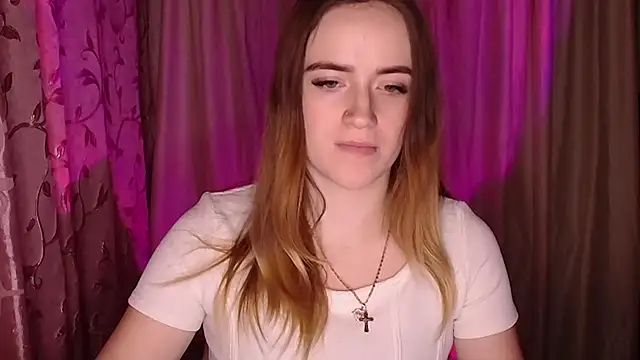 Illa May online show from 12-19-25, 08:27